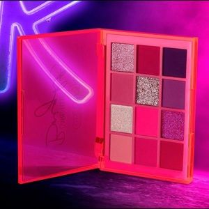Beauty Creations “Dare to be Bright”Eyeshadow